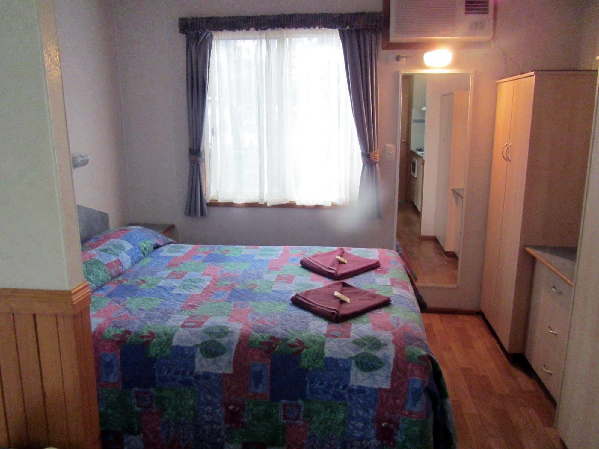 Dundas Acclaim Gateway Caravan Park מראה חיצוני תמונה