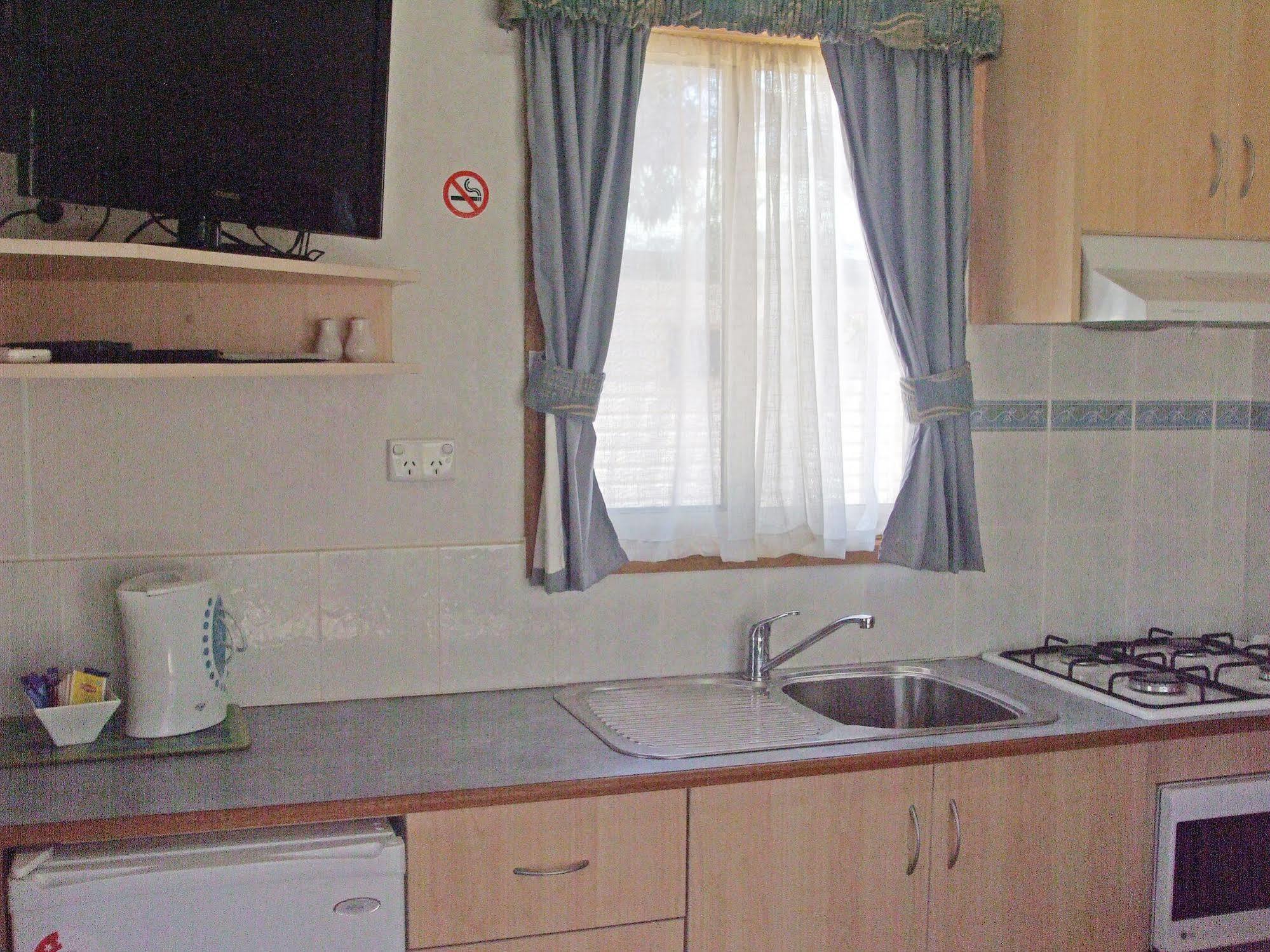 Dundas Acclaim Gateway Caravan Park מראה חיצוני תמונה