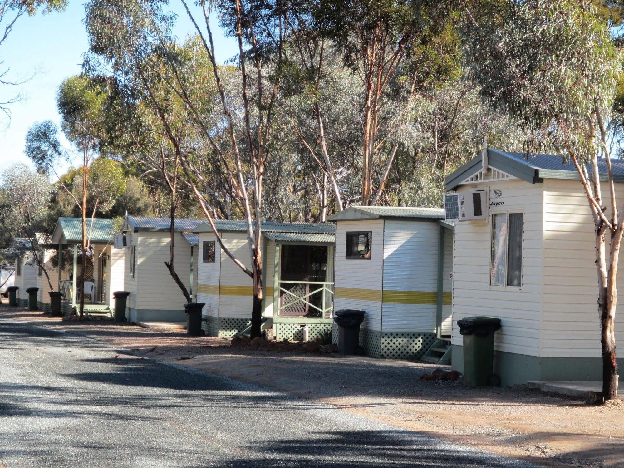 Dundas Acclaim Gateway Caravan Park מראה חיצוני תמונה