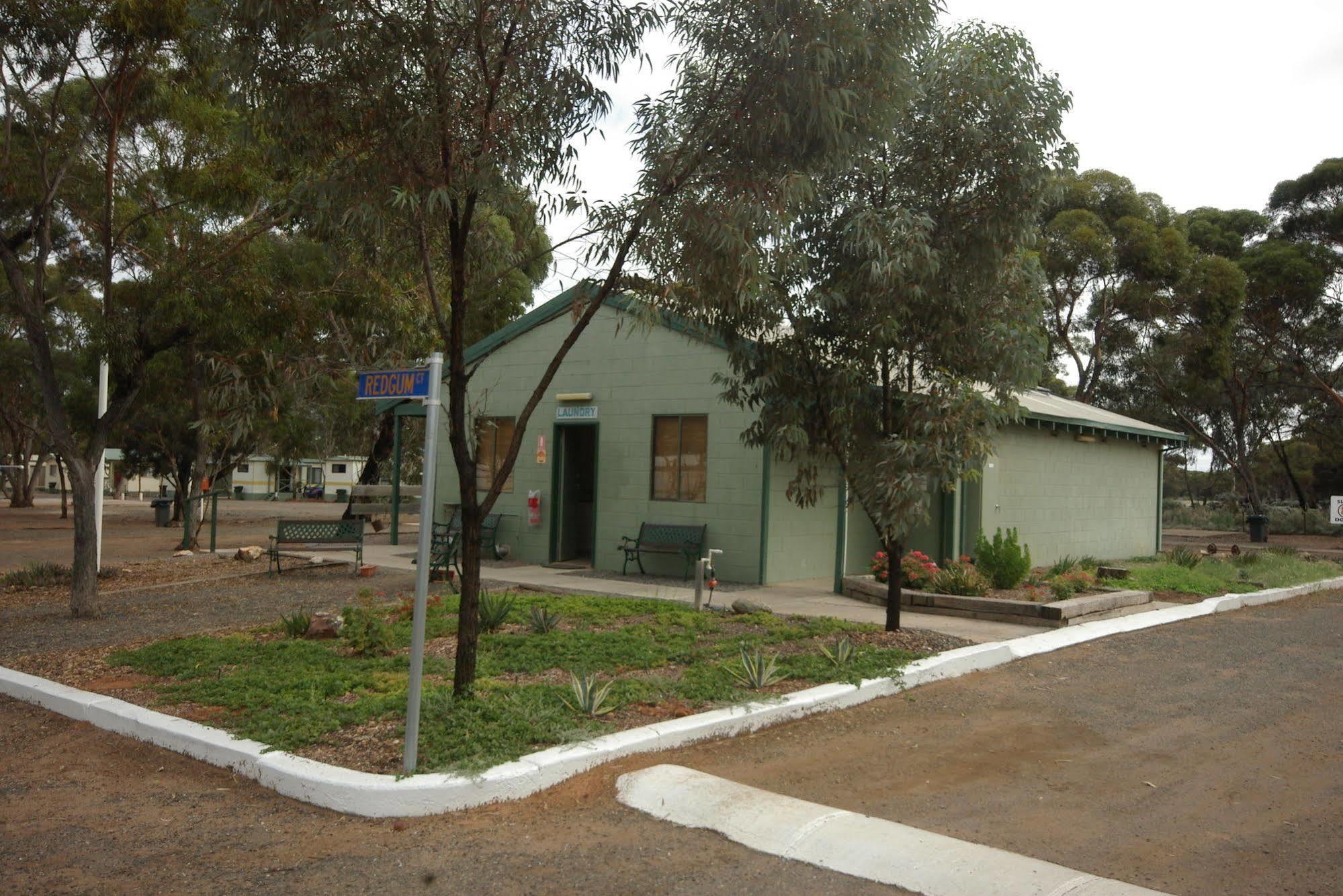 Dundas Acclaim Gateway Caravan Park מראה חיצוני תמונה